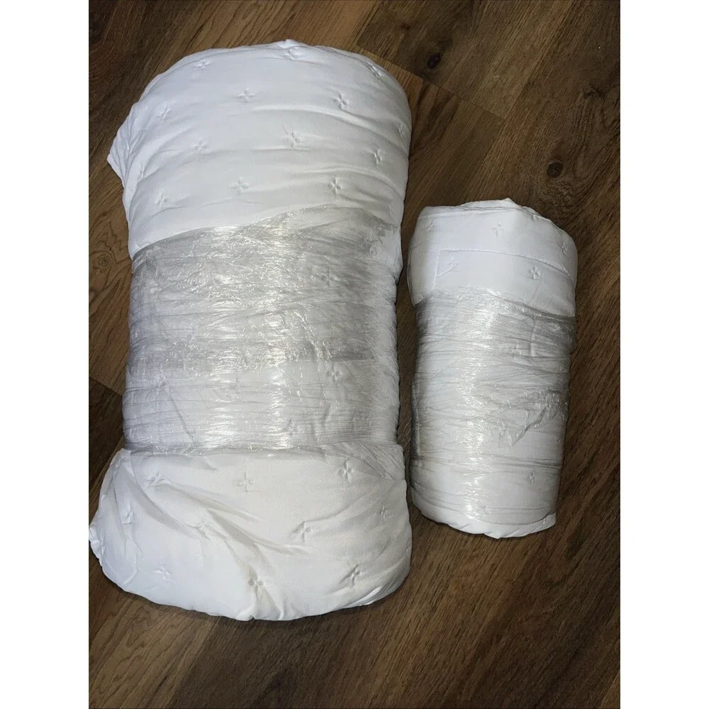 Bedsure King Quilt - Lightweight Comforter King Size